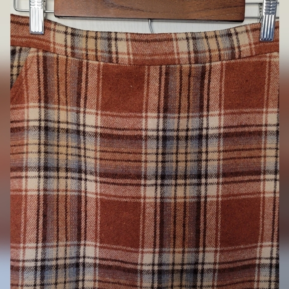 Orange Creek Plaid Fall Mini Skirt Size: Medium - Picture 2 of 7